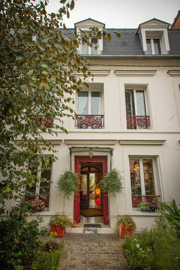 Отель Le Jardin Des Toiles Triel-sur-Seine Экстерьер фото
