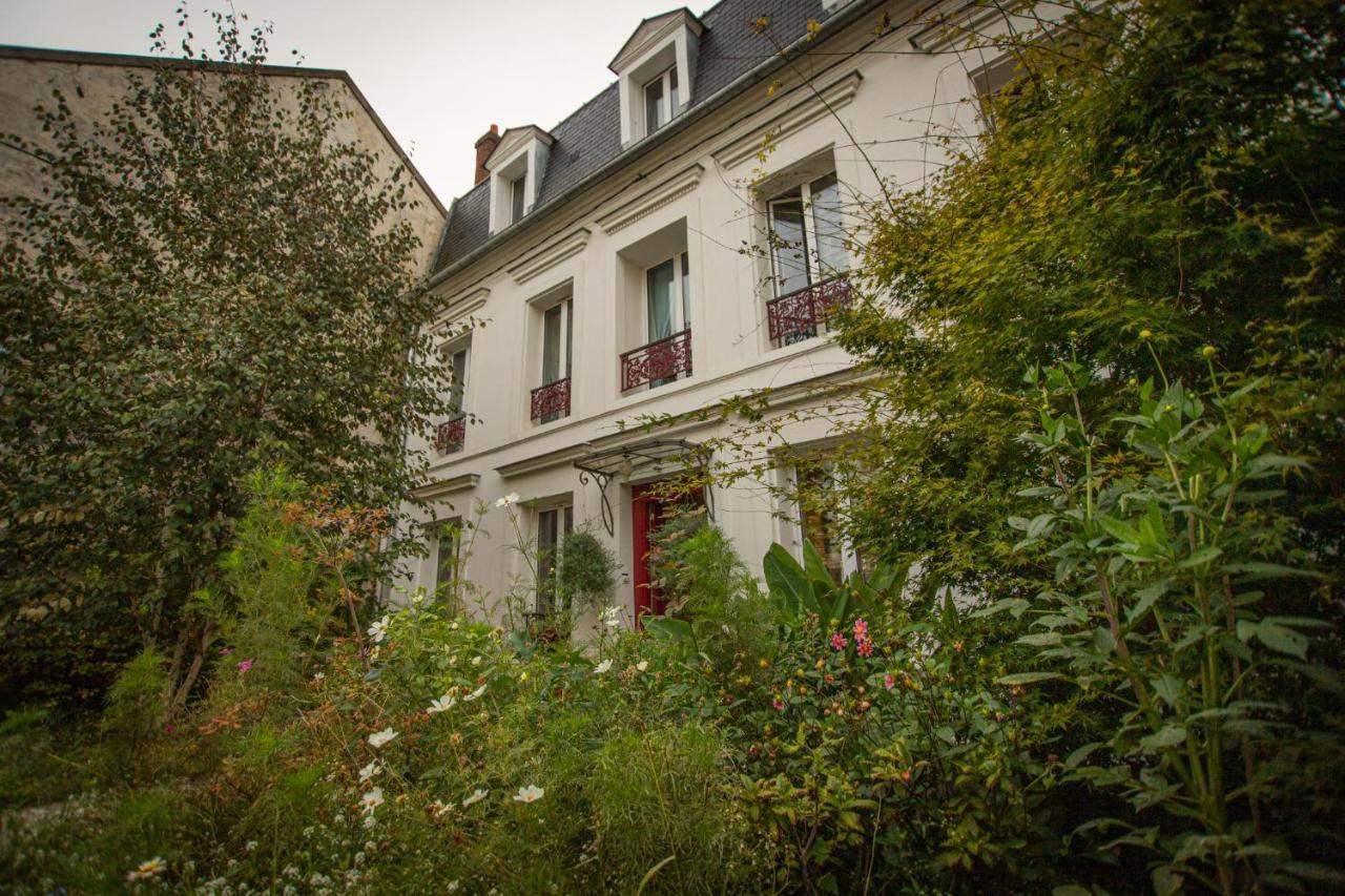 Отель Le Jardin Des Toiles Triel-sur-Seine Экстерьер фото